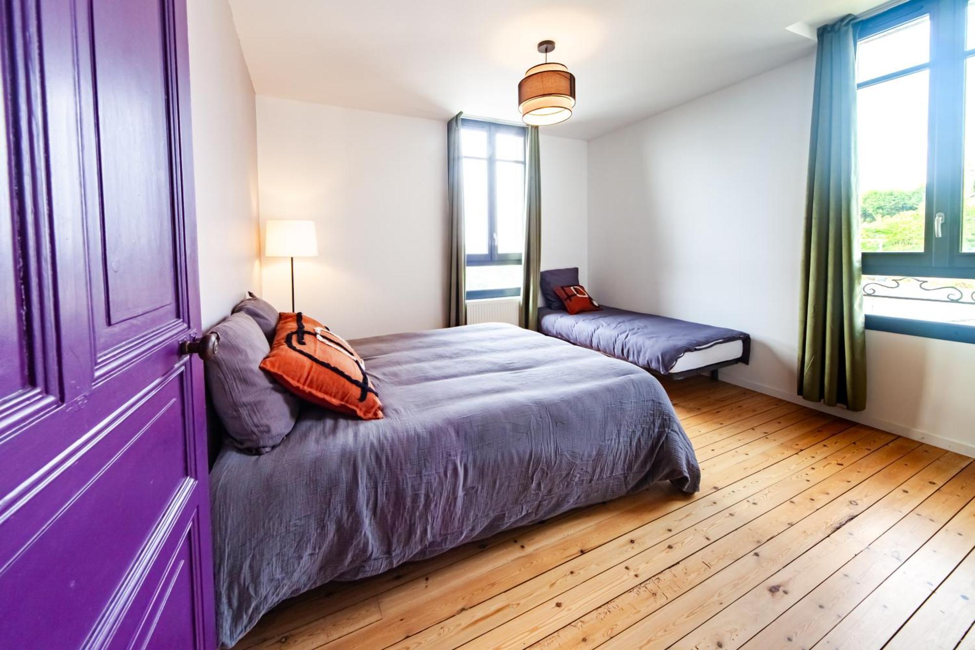 Jolie M'home, Le Puy Du Fou, 15 Pers, 7 Ch, 5 Sde, 5 Wc Ferienhaus Mauleon
